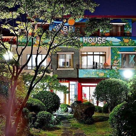 Jeju B.P. Guesthouse Eksteriør billede